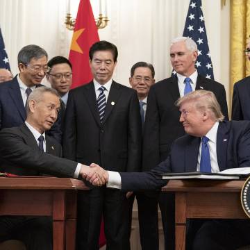 US and China sign deal for no more trade war